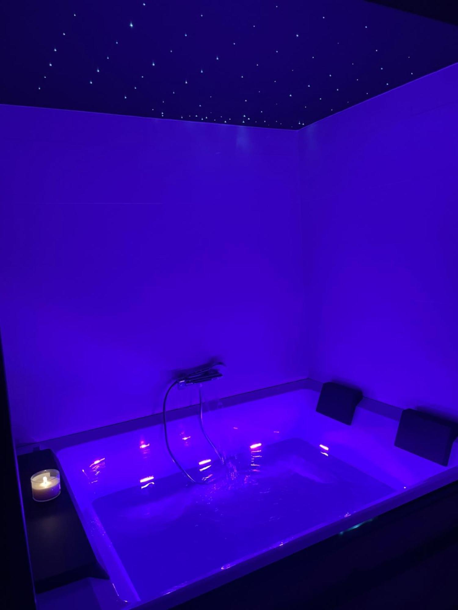 Love Room Gémozac Εξωτερικό φωτογραφία